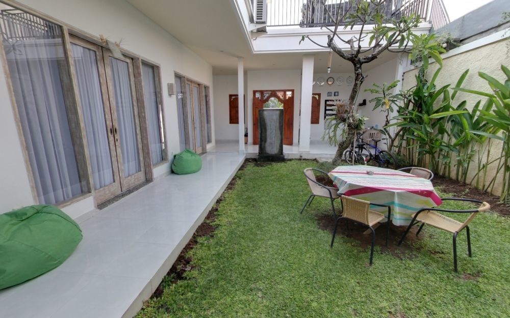 Sugiras Living Hotell Denpasar Exteriör bild