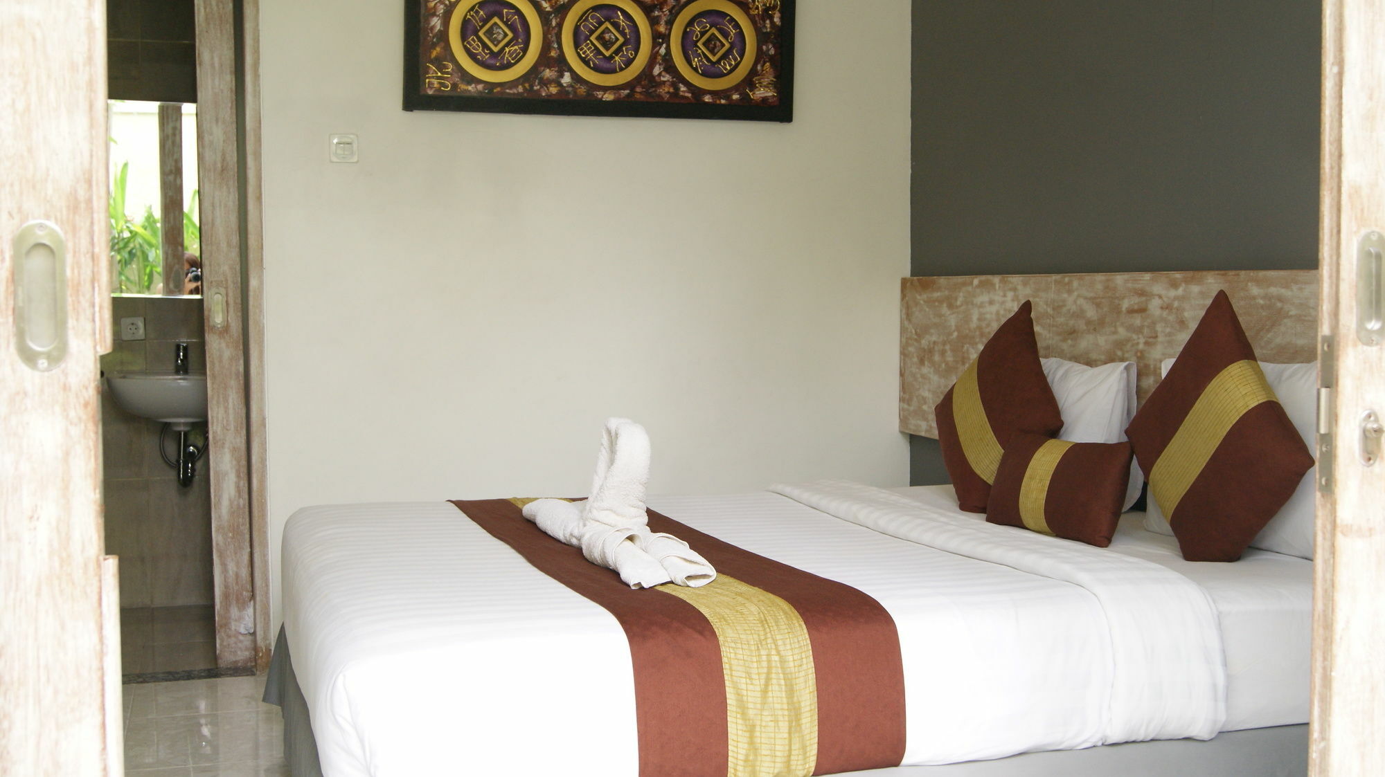 Sugiras Living Hotell Denpasar Exteriör bild